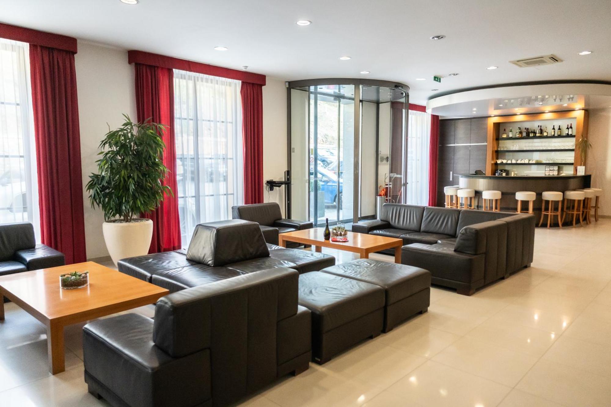 Hotel Sladovna Черна Хора Екстериор снимка