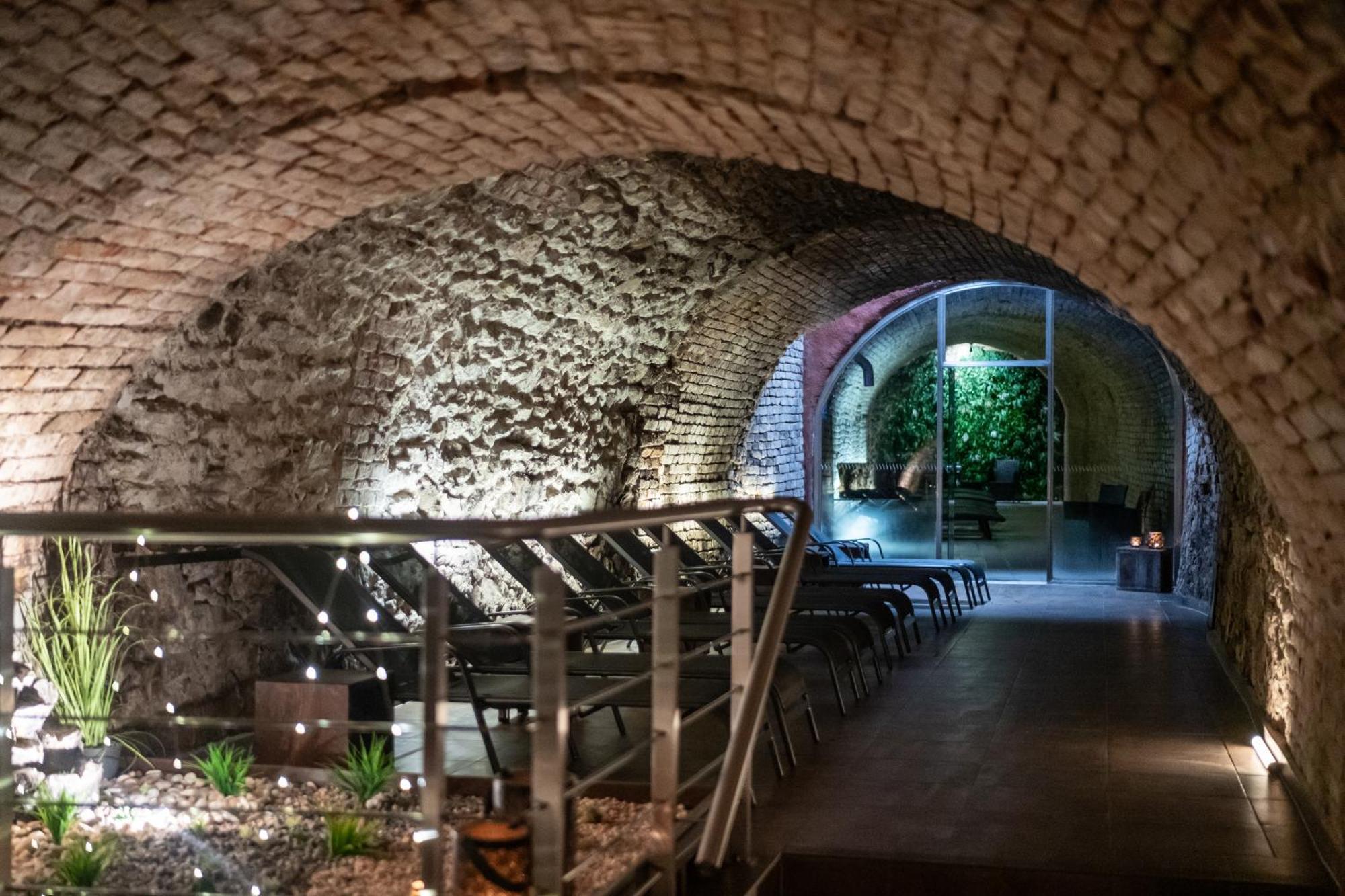 Hotel Sladovna Черна Хора Екстериор снимка