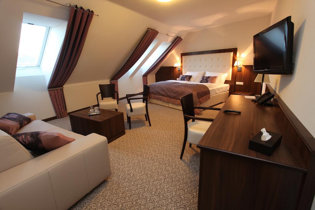 Hotel Sladovna Черна Хора Стая снимка